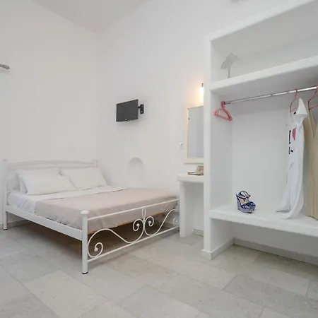 Depis & Apartment Naxos City